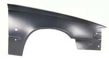 Volvo S70/V70, Front fender for Right/Passenger side 9152680