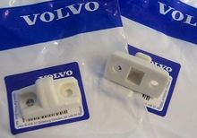 1360894  Volvo 240 sun visor clip for WAGONS