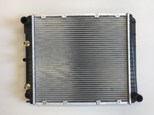 radiator  for  Volvo 240  740  760  940  OEM  8601127 